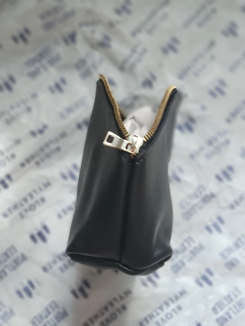 Portland Leather Goods Total Eclipse Makeup Bag in Black